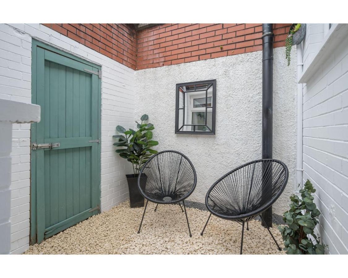 Central Belfast Apartments Belfast Work-Rest-Play R&R Eksteriør bilde